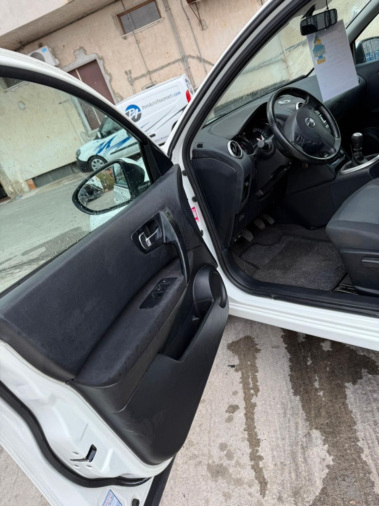 Nissan Qashqai 1.5 dCi DPF 360