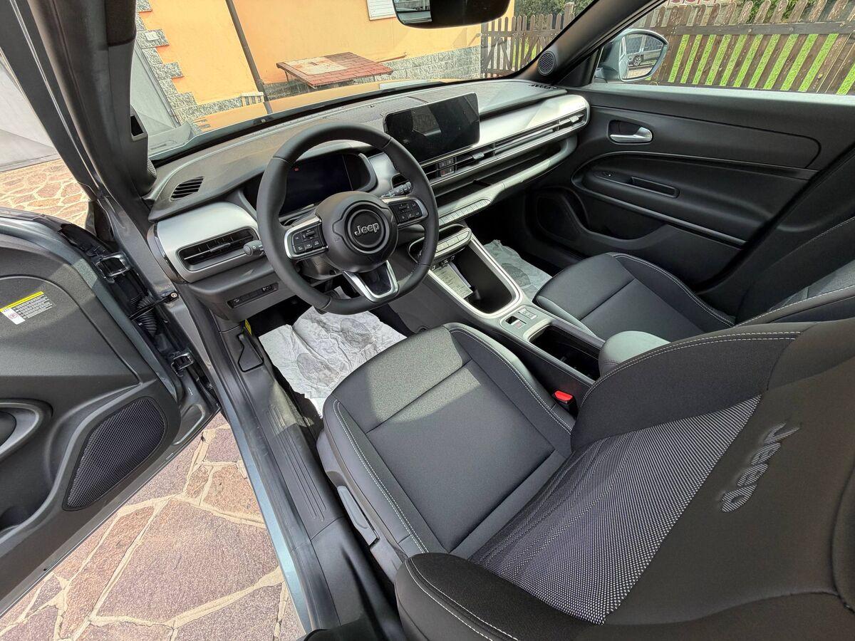 Jeep Avenger 1.2 t. e-hybr.mhev Altitude fwd 110cv edct6