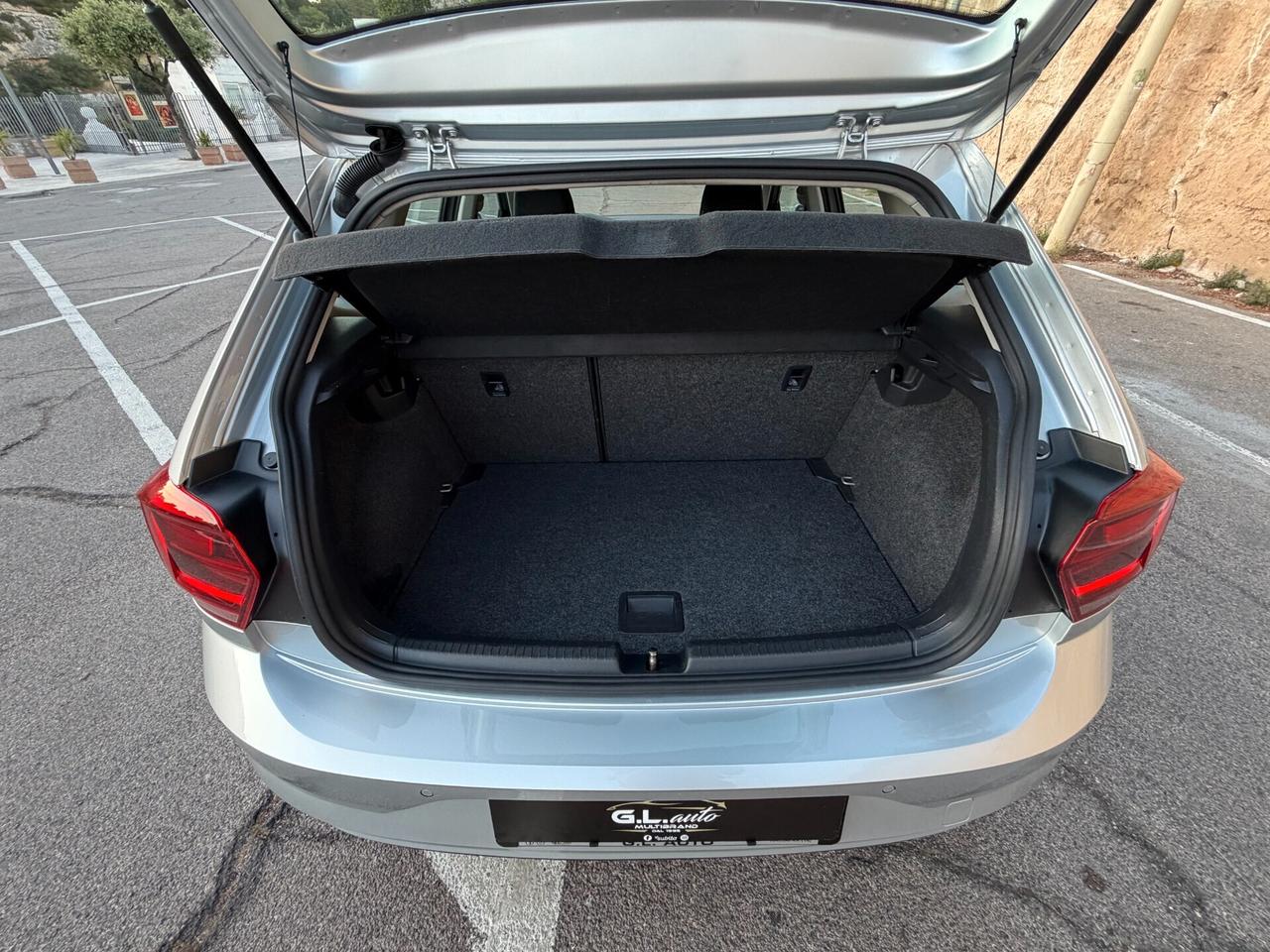 Volkswagen Polo/1.0 75 CV/LED/5 POSTI/CAR PLAY