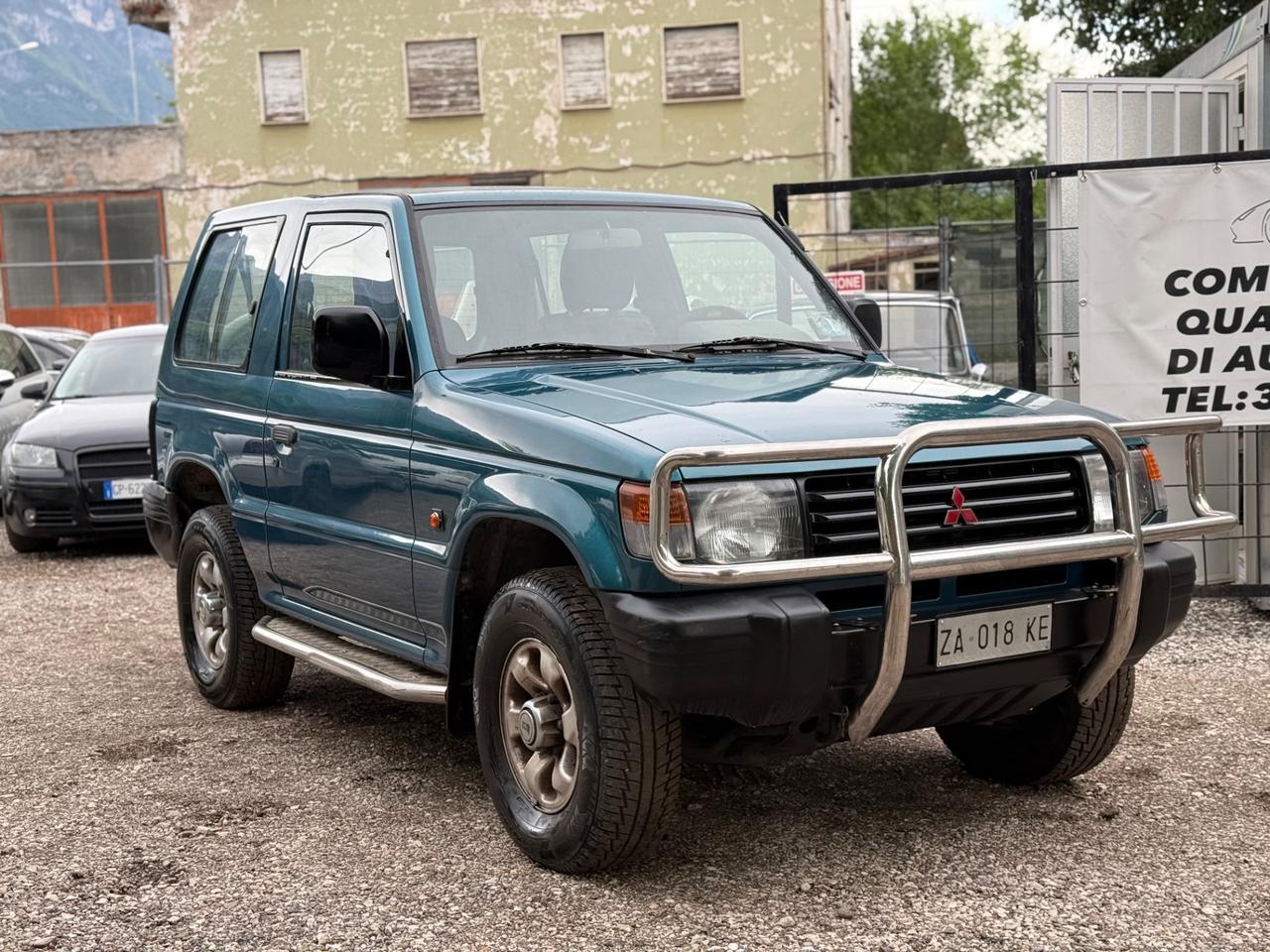 Mitsubishi Pajero GLS 2.5. PER COMMERCIANTI/OPERATORI DEL SETTORE