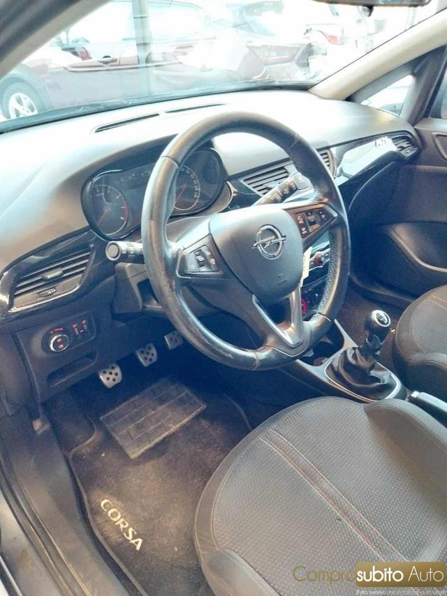 OPEL Corsa 1.4 90CV GPL Tech 5 porte Black Edition