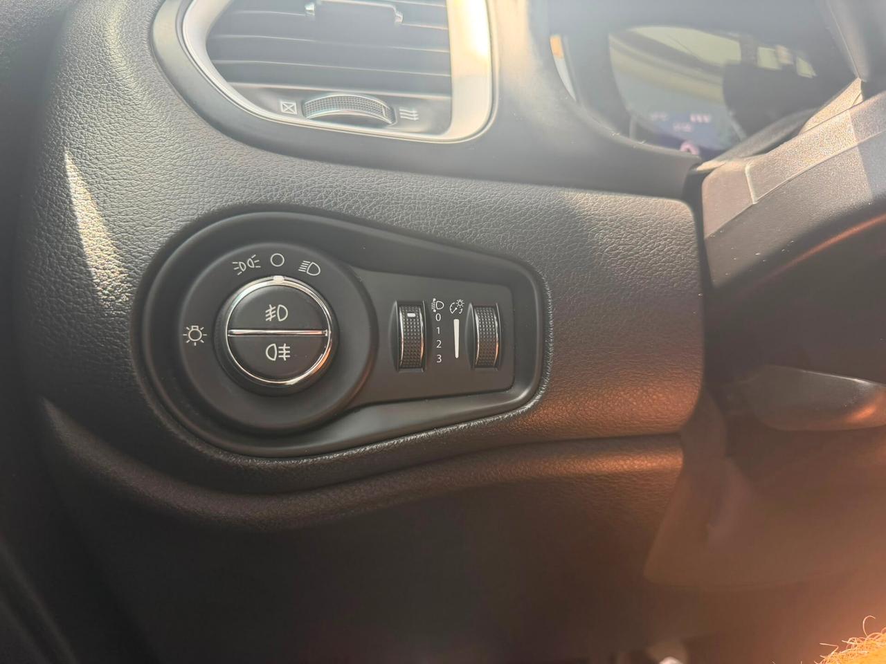 Jeep Renegade 1.6 Mjt 120 CV Longitude