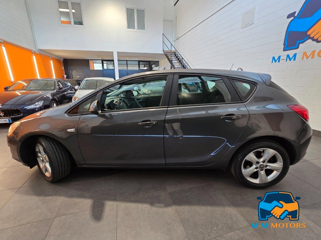 Opel Astra 5 Porte Astra 5p 1.7 cdti Cosmo 110cv