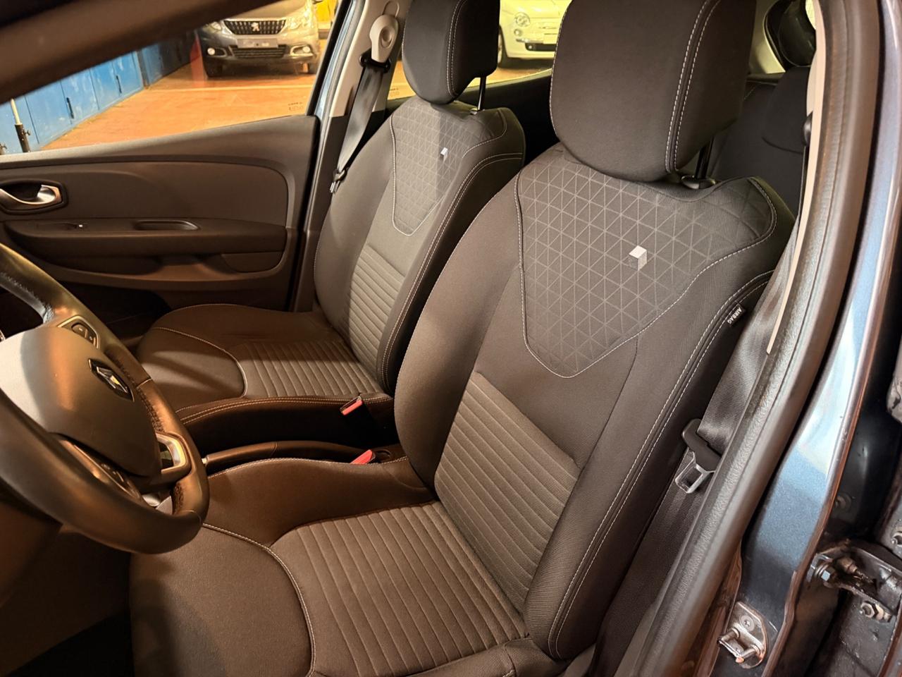 Renault Clio TCe 12V 90CV Start&Stop 5 porte Energy Intens