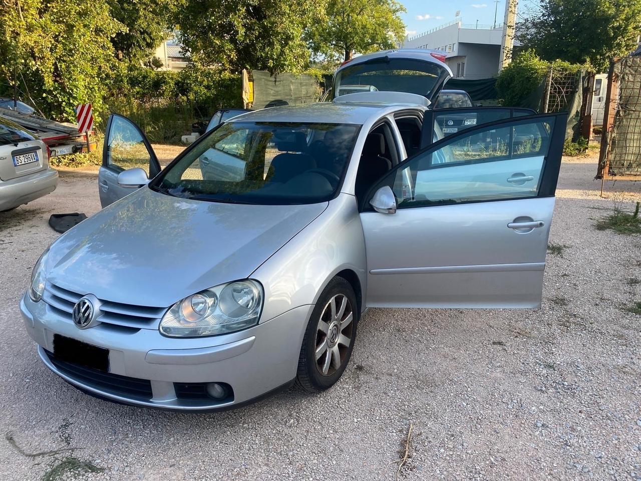 Volkswagen Golf 2.0 16V TDI 5p. Sportline