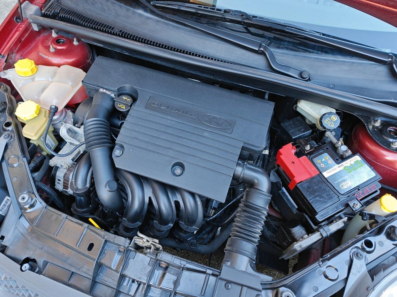 Ford Fiesta 1.2 BENZINA 75cv / 50.000km / Unipro
