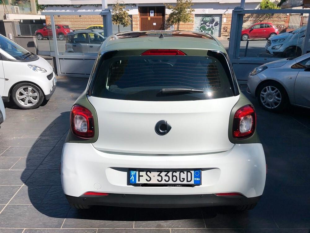 Smart ForFour 70 1.0 twinamic Youngster
