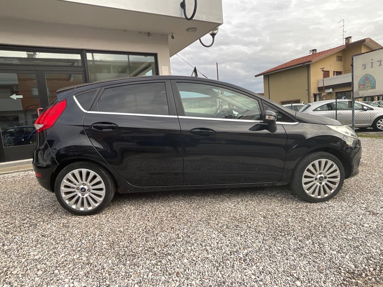 Ford Fiesta 1.2 82 CV 5 porte Titanium