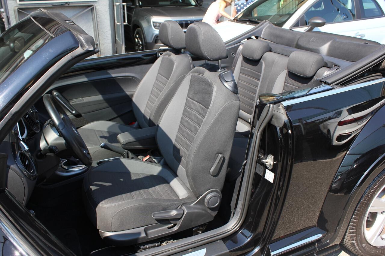 Volkswagen Maggiolino Cabrio 1.4 TSI R-LINE DSG FARI A LED - TAGLIANDI UFFICIALI!