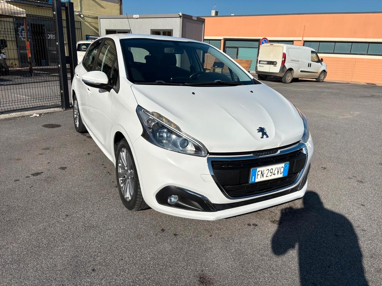 Peugeot 208 1.6 hdi - 2018