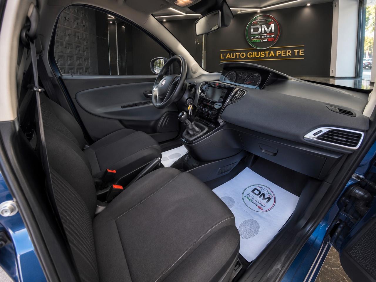 Lancia Ypsilon 1.0 FireFly 5 porte S&S Hybrid Gold