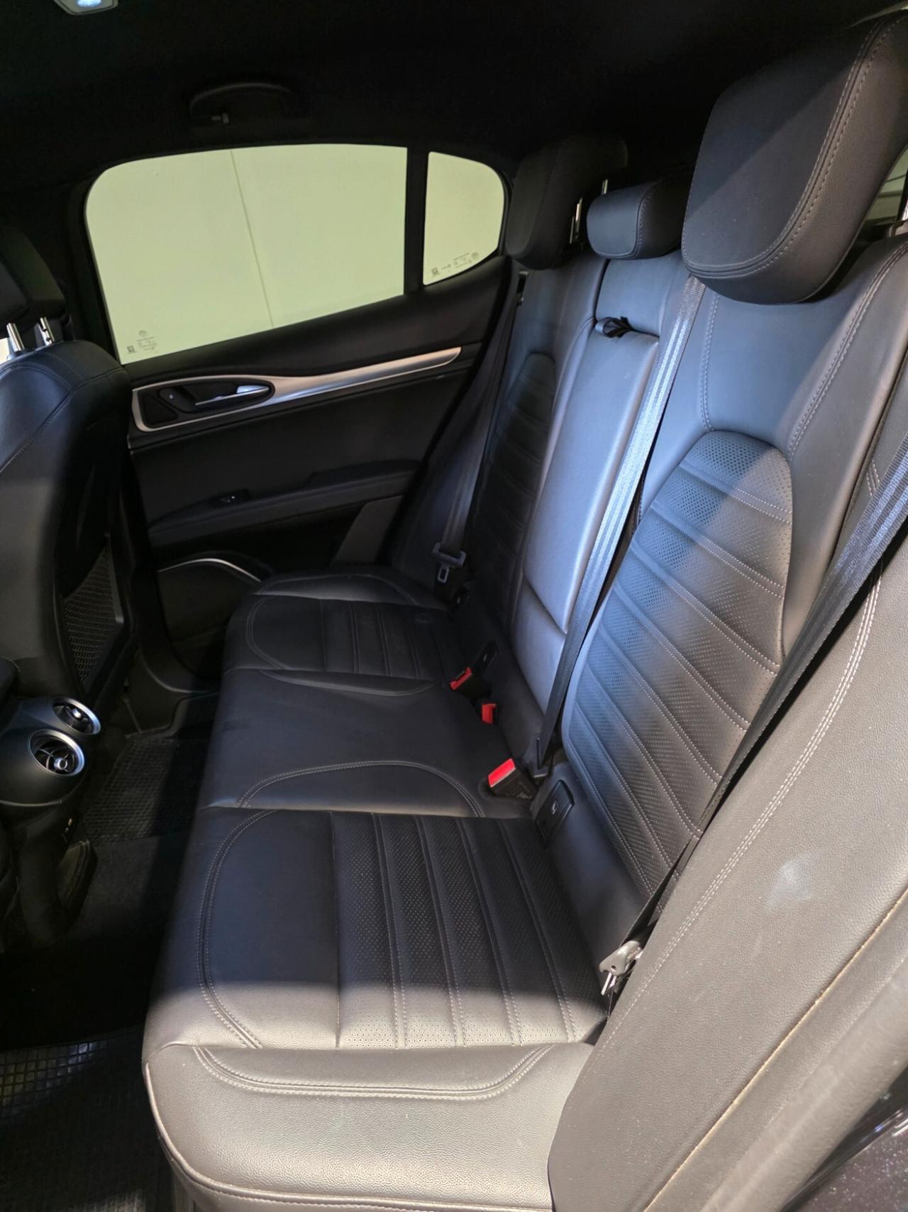 Alfa Romeo Stelvio 2.2 Turbodiesel 210 CV AT8 Q4 Veloce