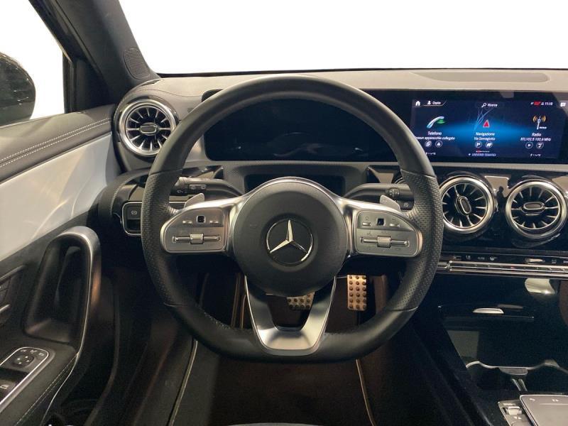 Mercedes Classe A 180 180 D Premium 8G-DCT