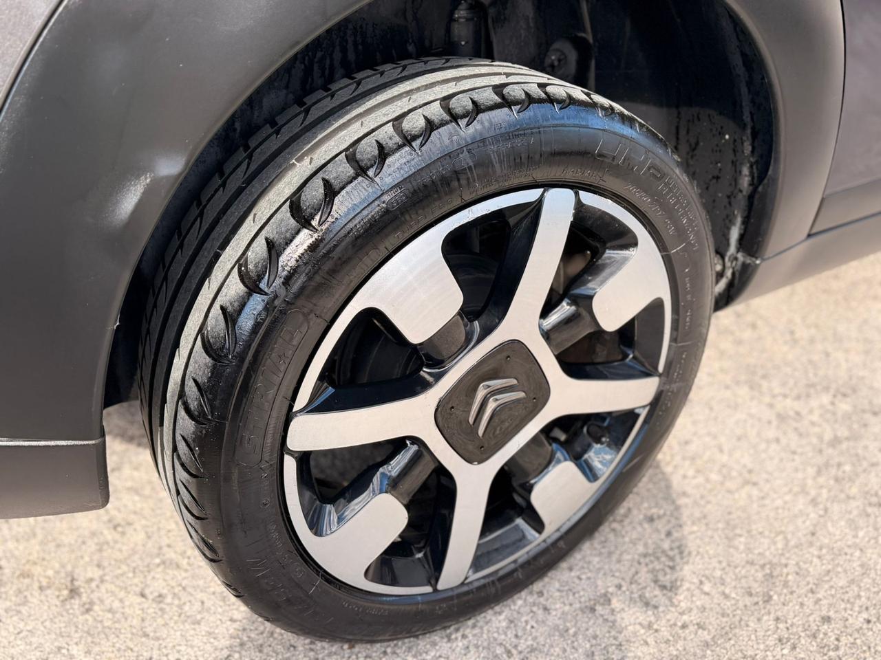 Citroen C4 Cactus 1.5 BlueHdi 100cv SHINE FULL OPTIONAL