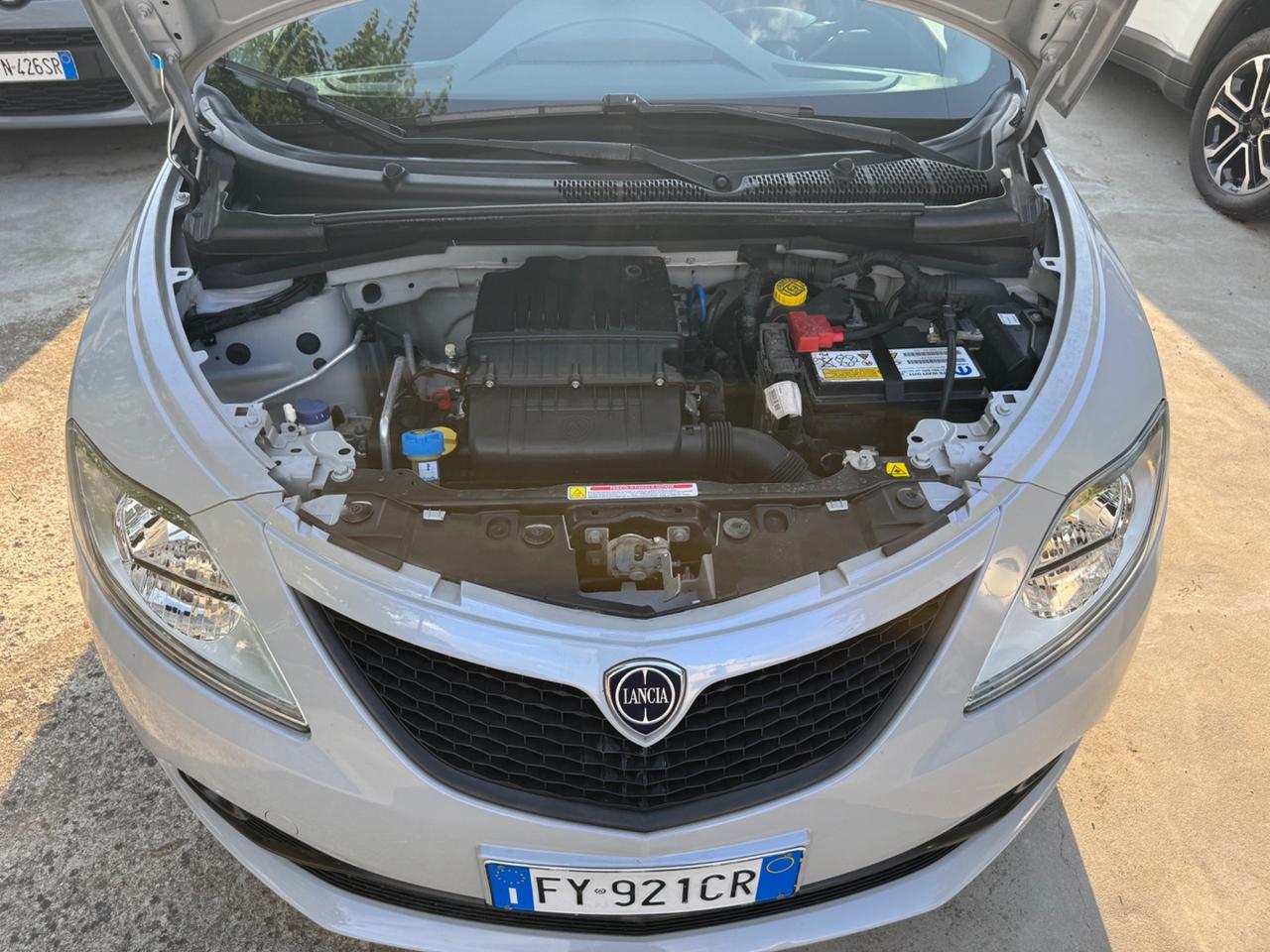 Lancia Ypsilon 1.2 69 CV 5 porte S&S Gold