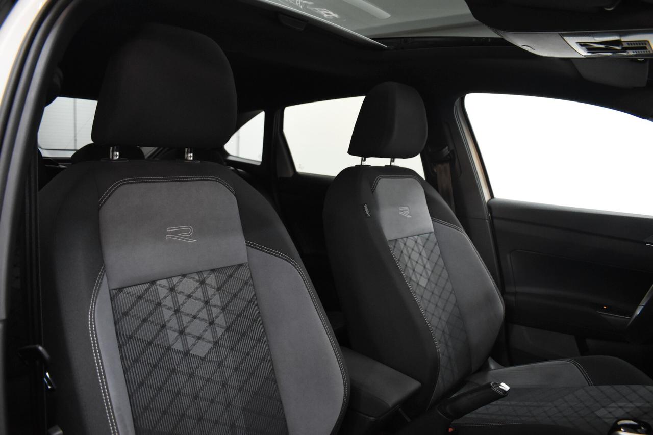 Volkswagen Taigo 1.0 TSI 110 CV DSG R-Line