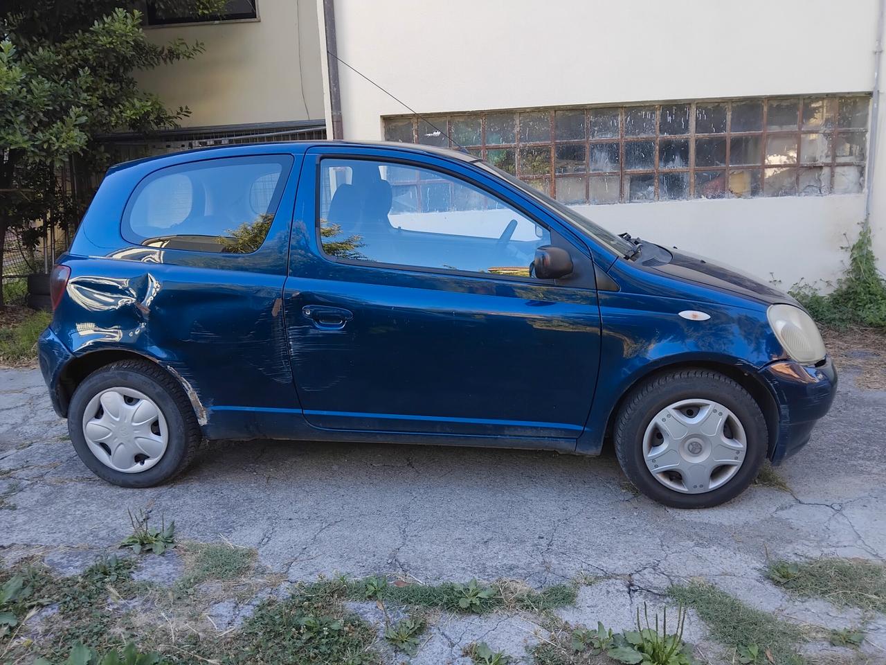 Toyota Yaris 1.4 tdi D-4D cat 3 porte