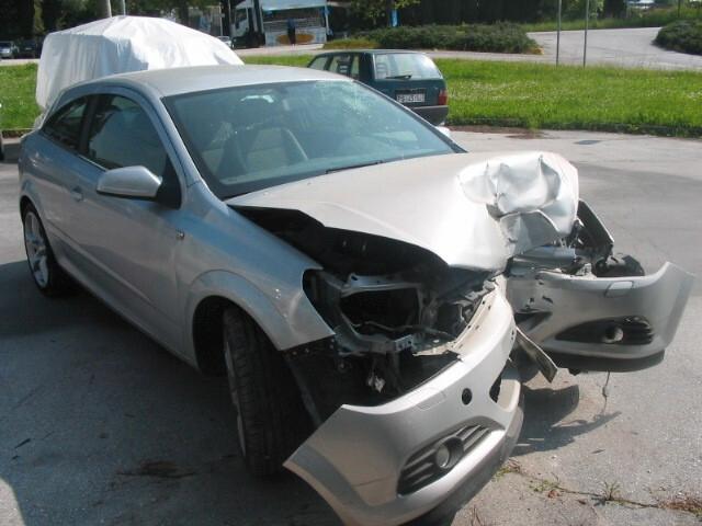 Opel Astra GTC 1.9 16V CDTI 150CV Sport