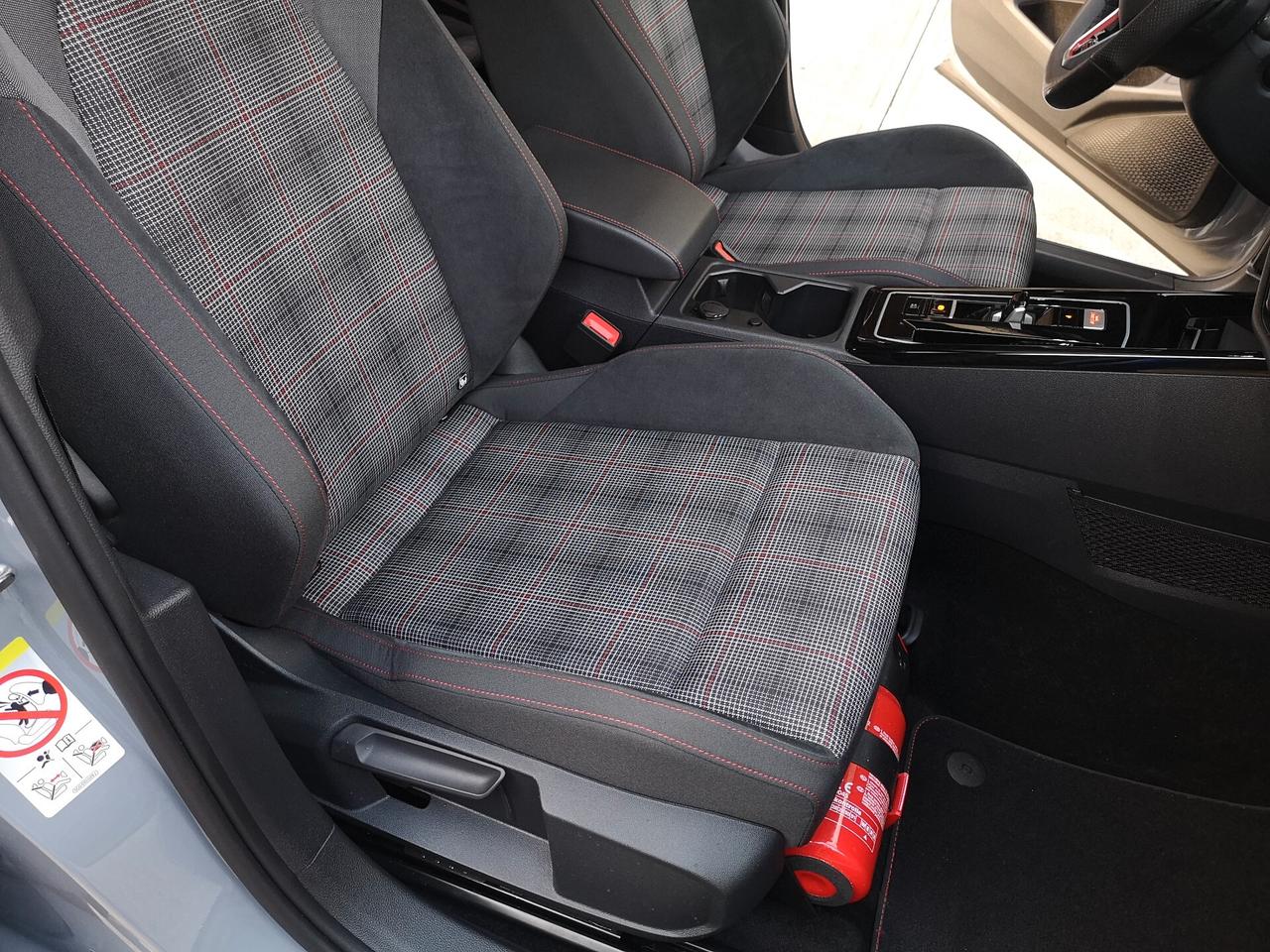 Volkswagen Golf GTI 2.0 TSI DSG - TETTO MATRIX CERCHI 19'