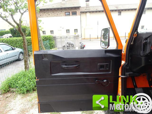 LAND ROVER Defender 90HT TURBO