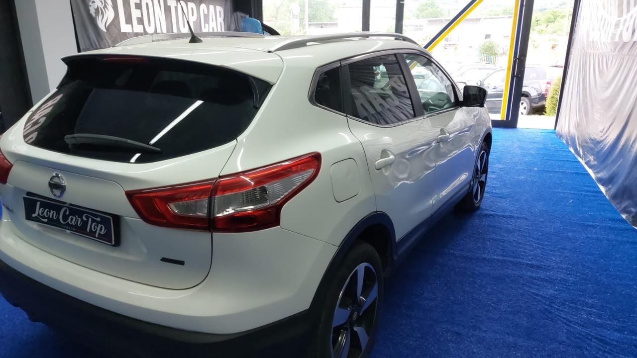 Nissan Qashqai 1.5 dCi tetto in vetro full