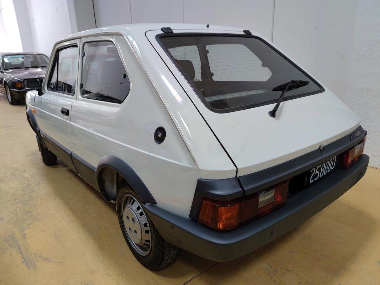 Fiat 127 TERZA SERIE 900 SPECIAL " KM 84.584 "