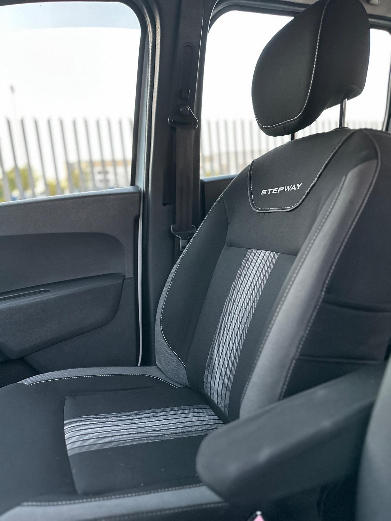 DACIA LODGY 7 POSTI (anno 2019)