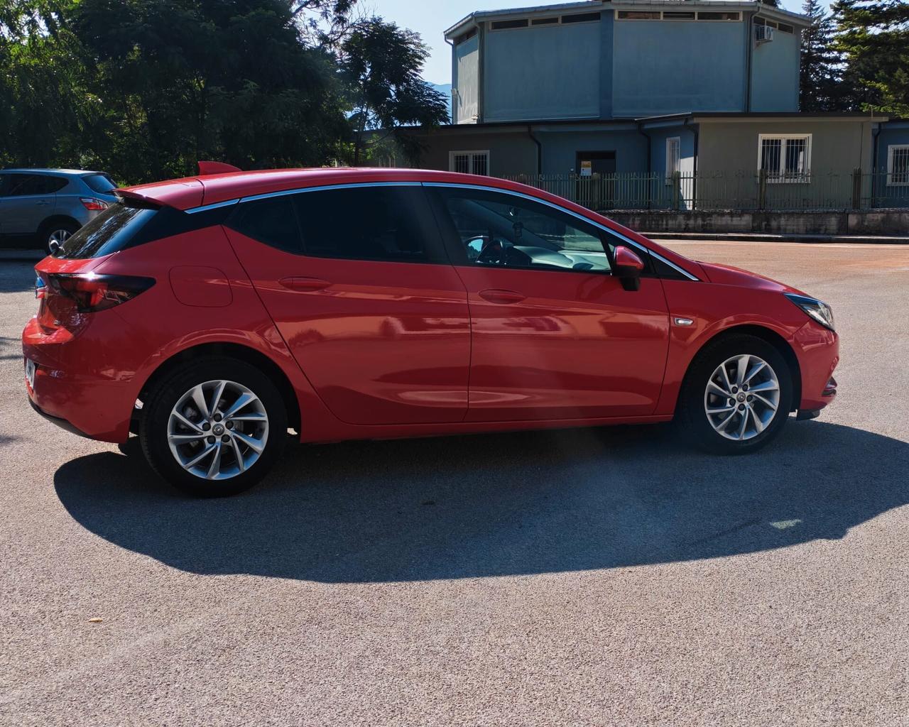 Opel Astra 1.6 CDTi 5 porte Business
