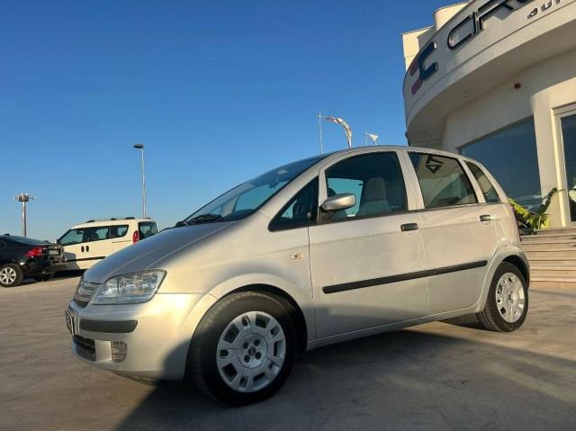 Fiat Idea 1.3 mjt 16v Black Star