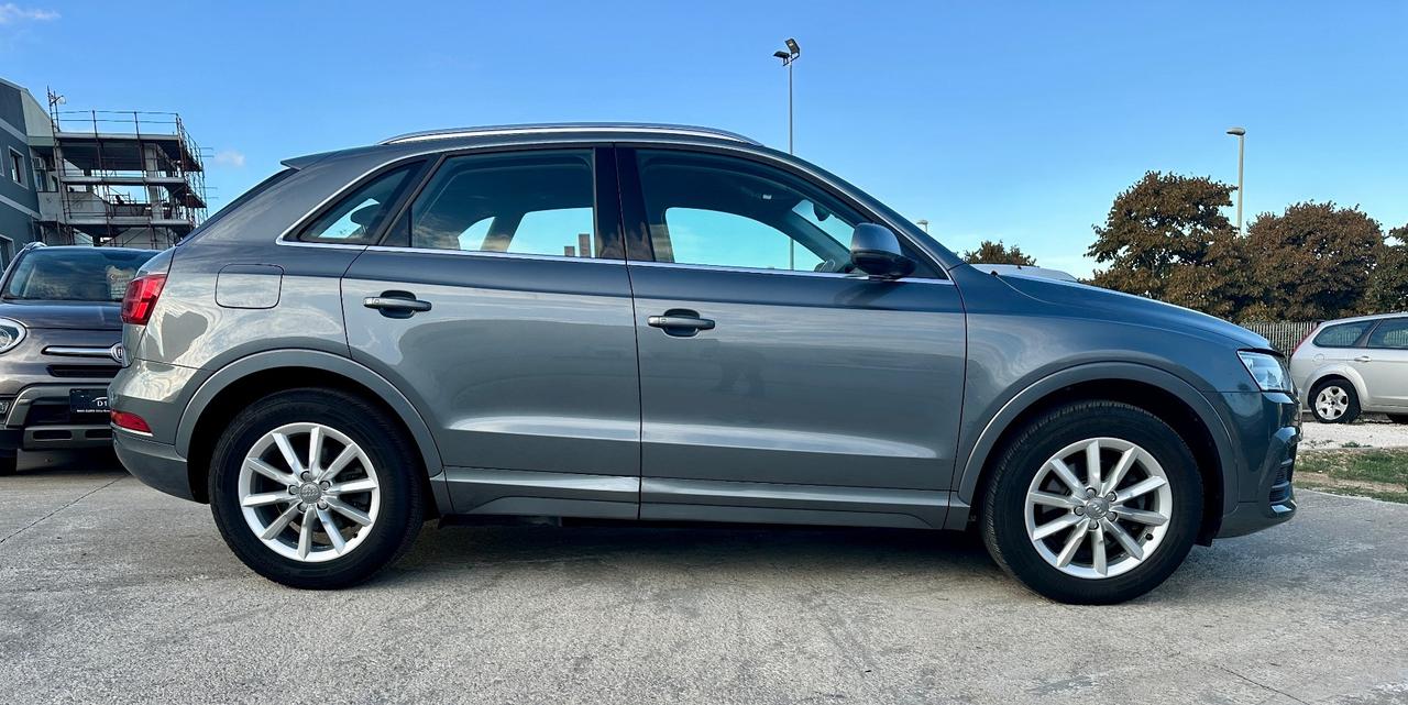 Audi Q3 2.0 TDI 150 CV Sport