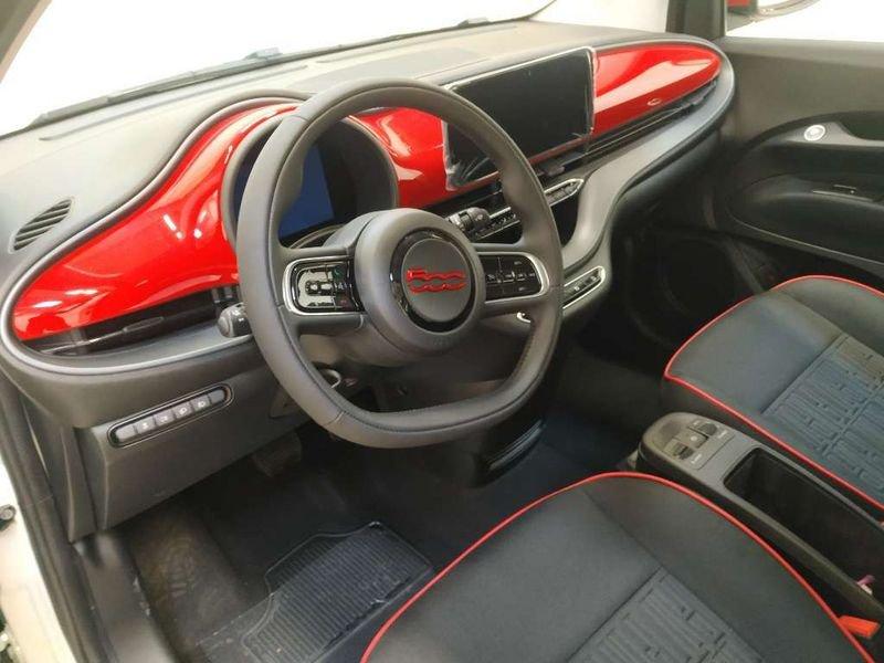 FIAT 500e 42 kWh (Red)