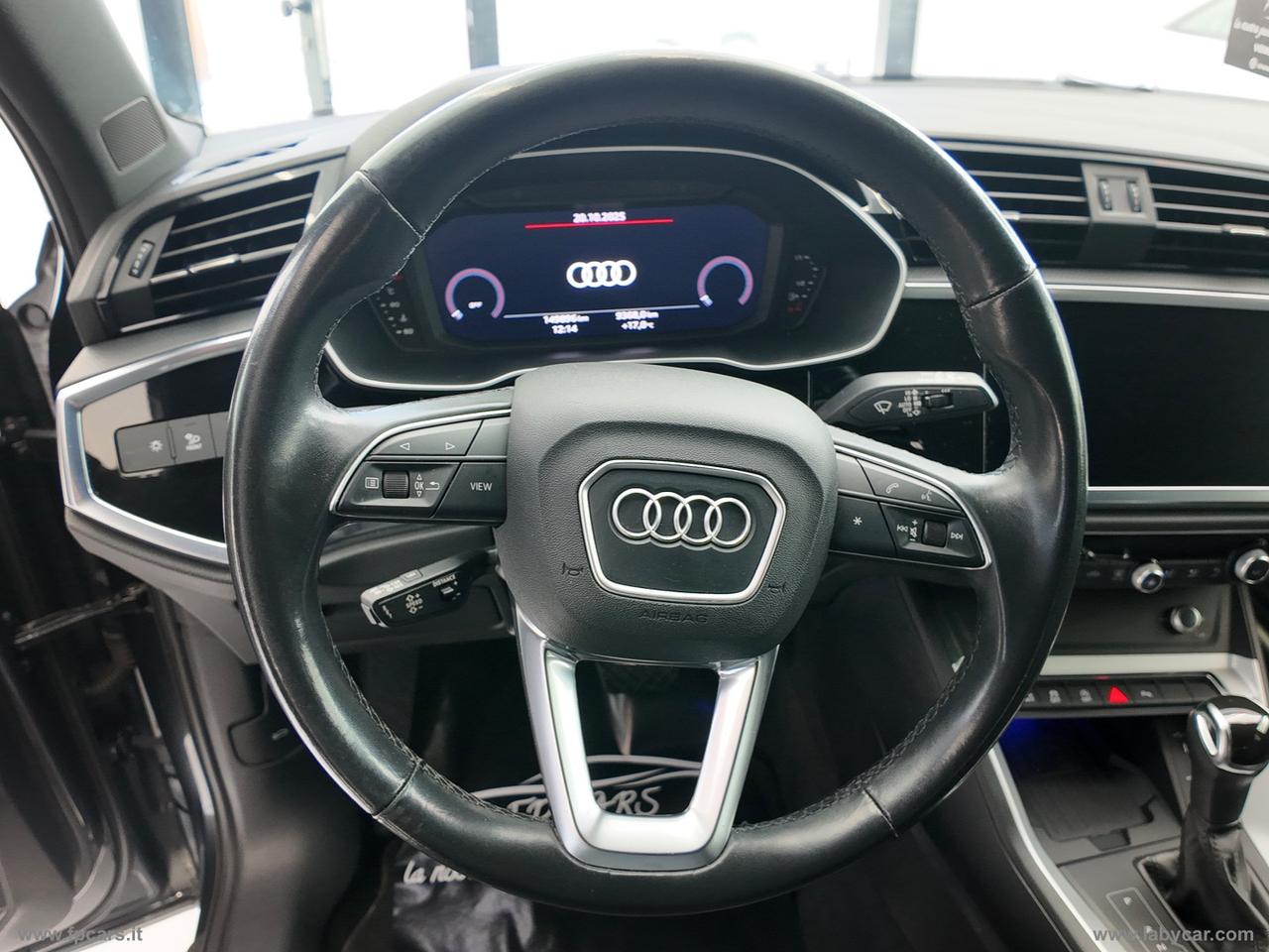 AUDI Q3 35 TDI S tronic S line edit. IDENTITY BLACK