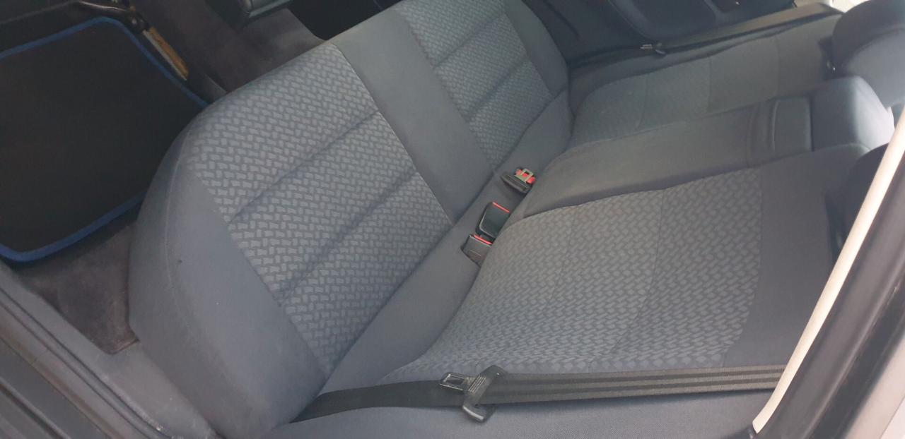 Audi A4 1.8 cat