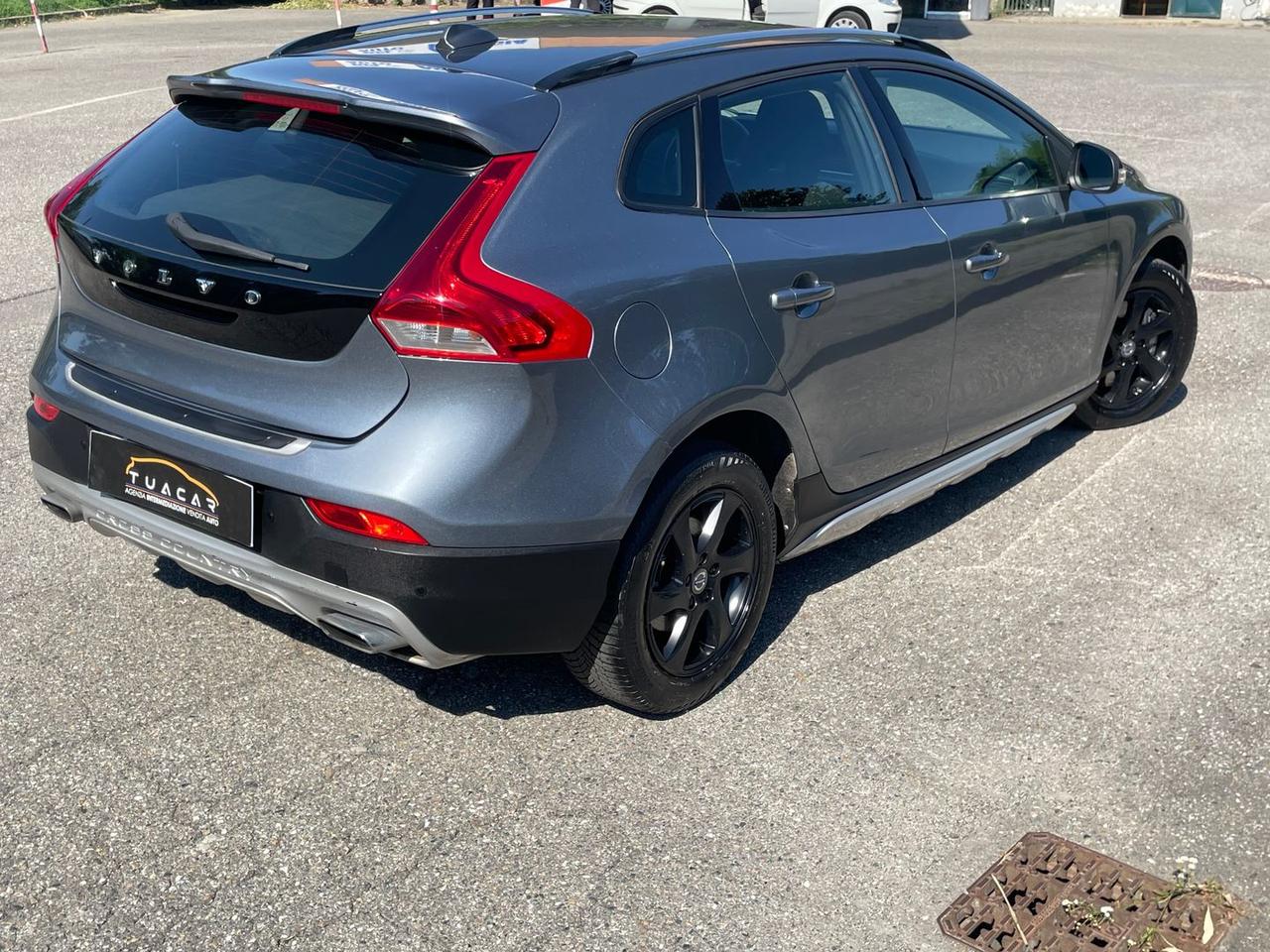 Volvo V40 Kinetic 2.0 D3 #9721