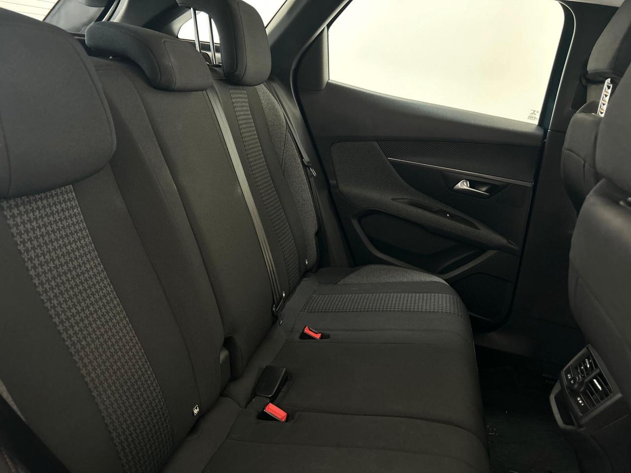 Peugeot 3008 BlueHDi 130 S&S Active Pack
