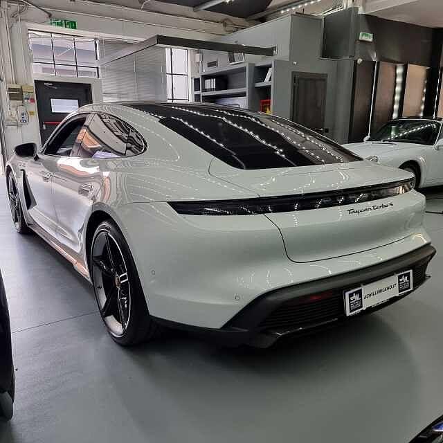 Porsche Taycan Turbo S 761cv -PDCC-SEDILI VENTILATI-IVA ESPOSTA