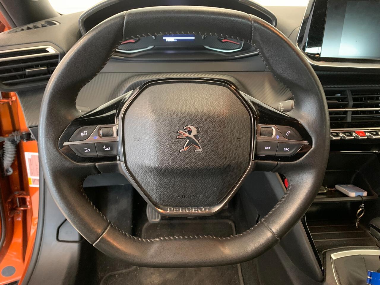 Peugeot 2008 PureTech 100 S&S Allure