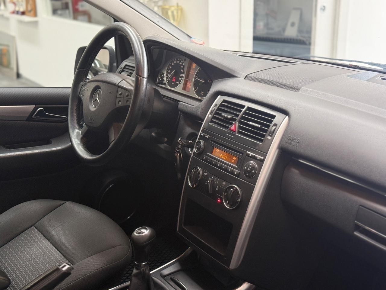 Mercedes-benz B 200 CDI Premium