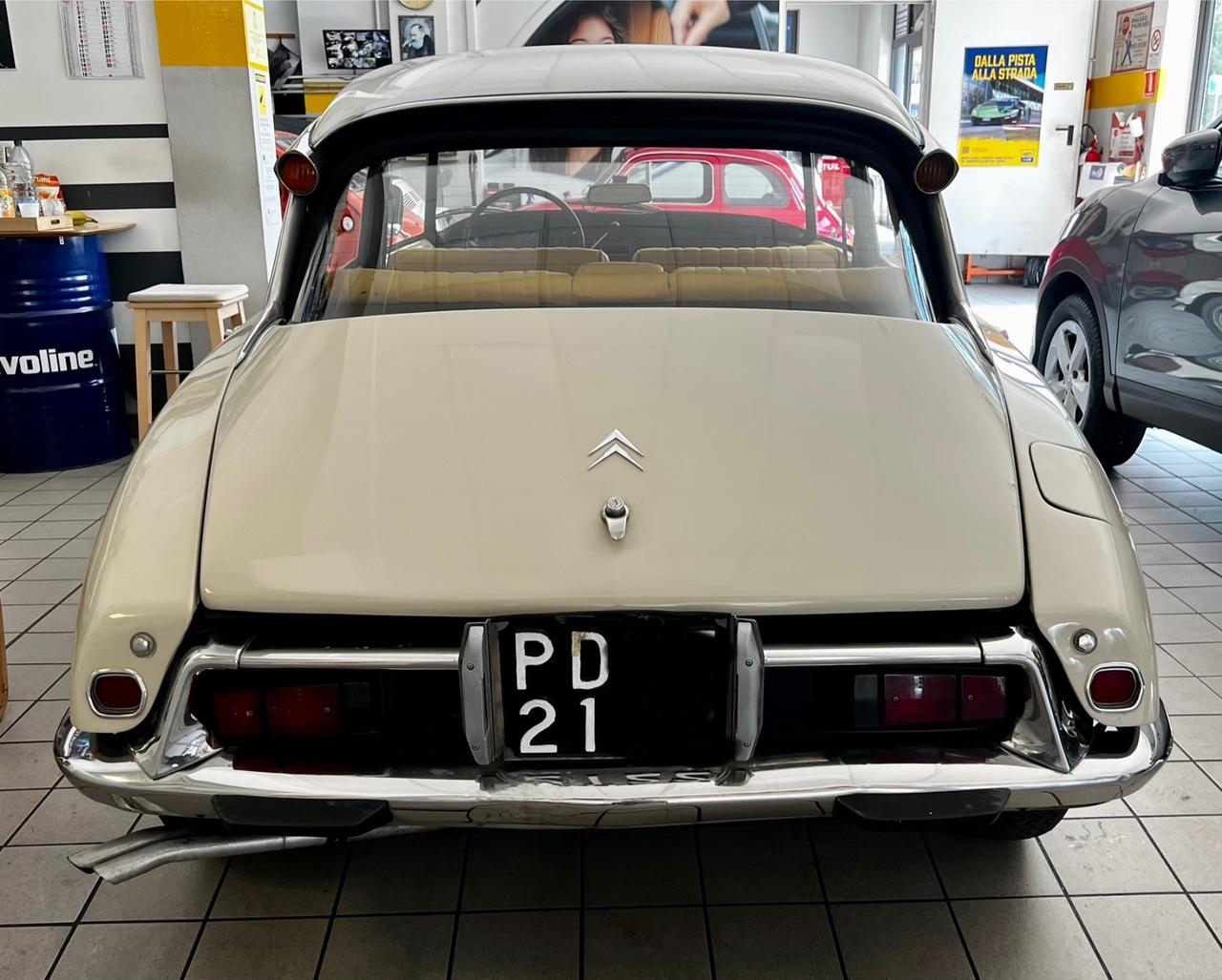 Citroen DS ID 19 1971 4 marce