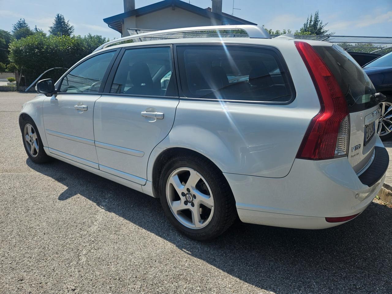 Volvo V50 D2 POLAR