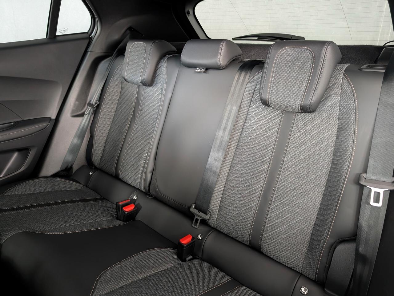 Peugeot 2008 PureTech 100 S&S Allure