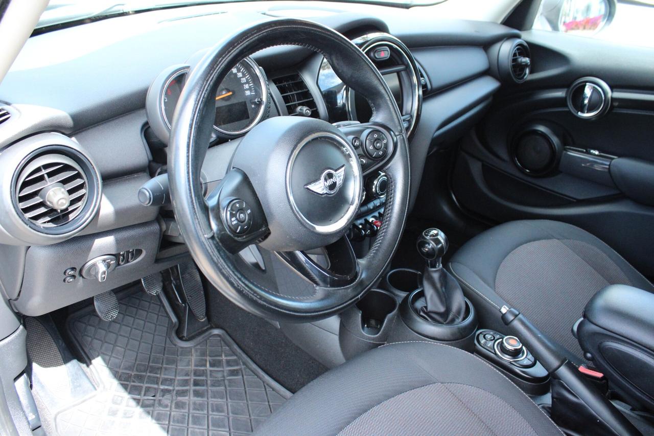 Mini 1.5 Cooper D 5 porte