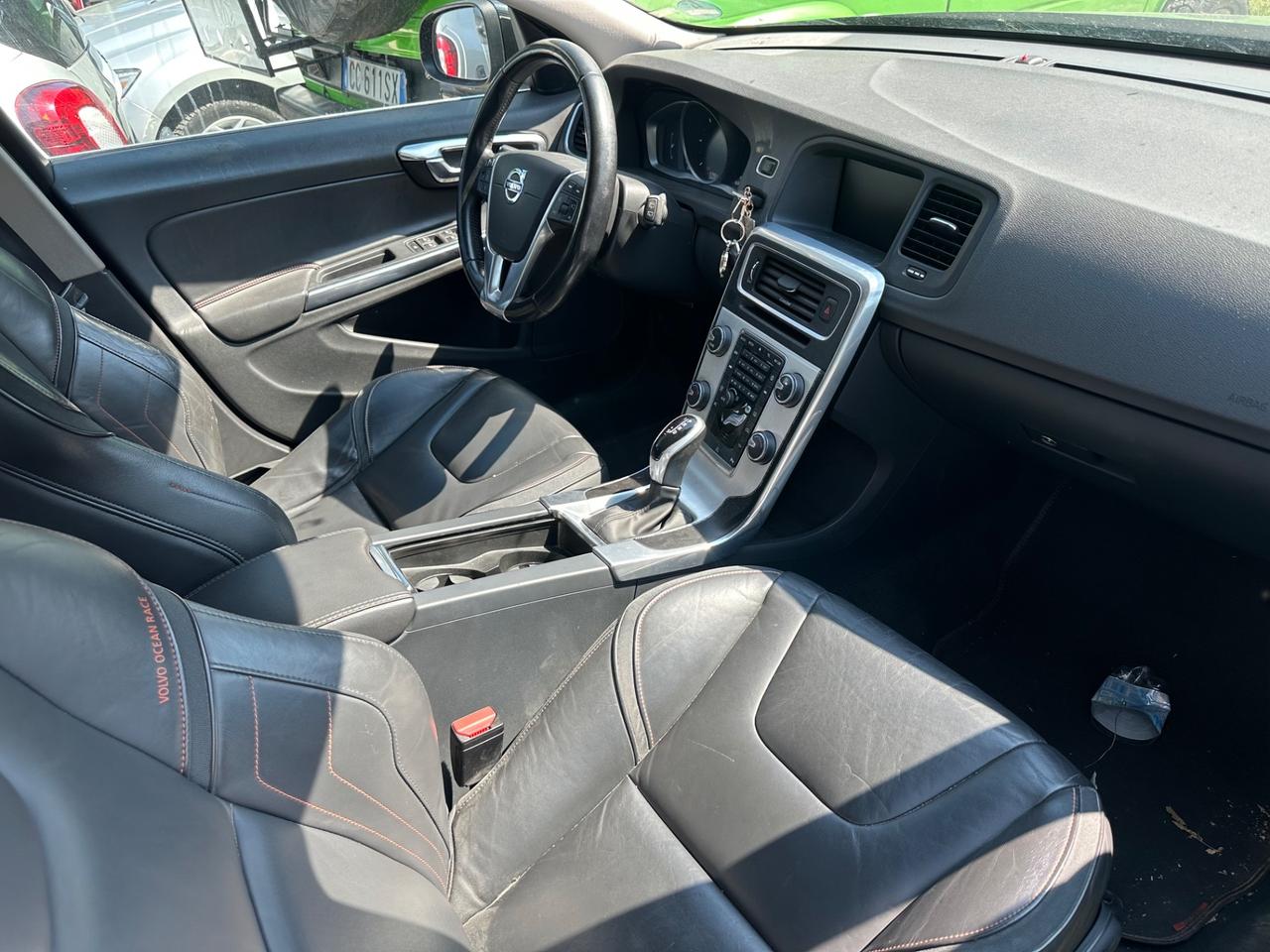 Volvo V60 2.0 Diesel Cambio Automatico Full 2016