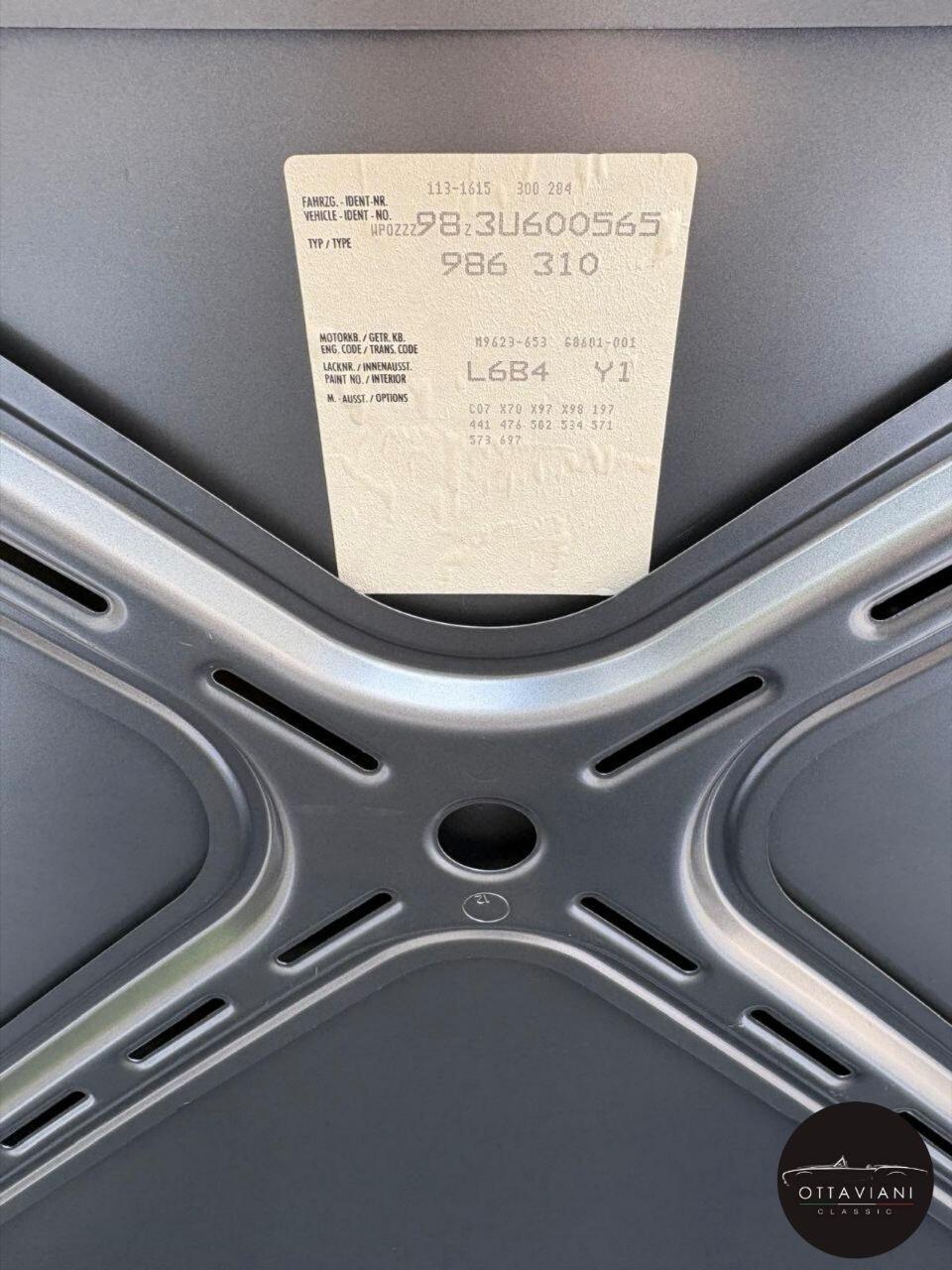 Porsche Boxster 2700 ITA Book Service Top Condition