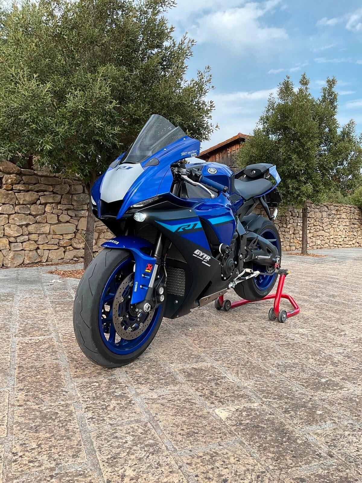 Yamaha YZF R1 60 TH ANNIVERSARY ANNO 2024 KM 5900