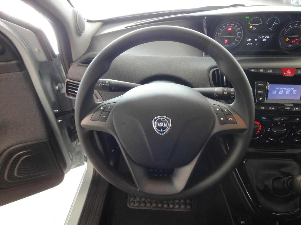 LANCIA YPSILON 1.0 FIREFLY 70cv/51kw HYBRID Eleganza Italiana