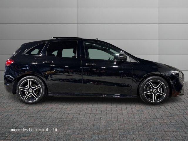 MERCEDES-BENZ B 180 d Automatic Premium AMG Line
