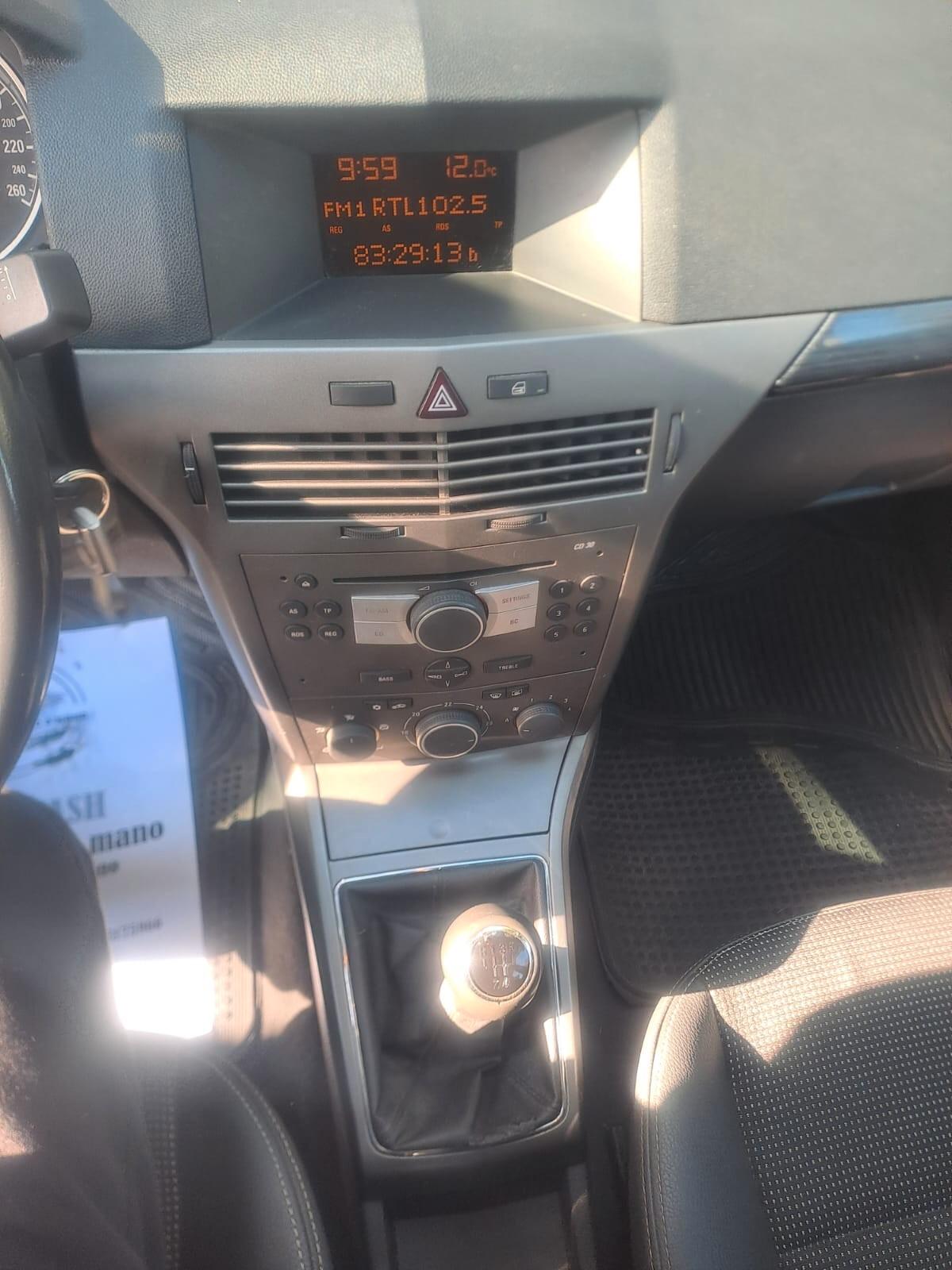 Opel Astra 1.6 16V Twinport 5 porte Cosmo km 103mila