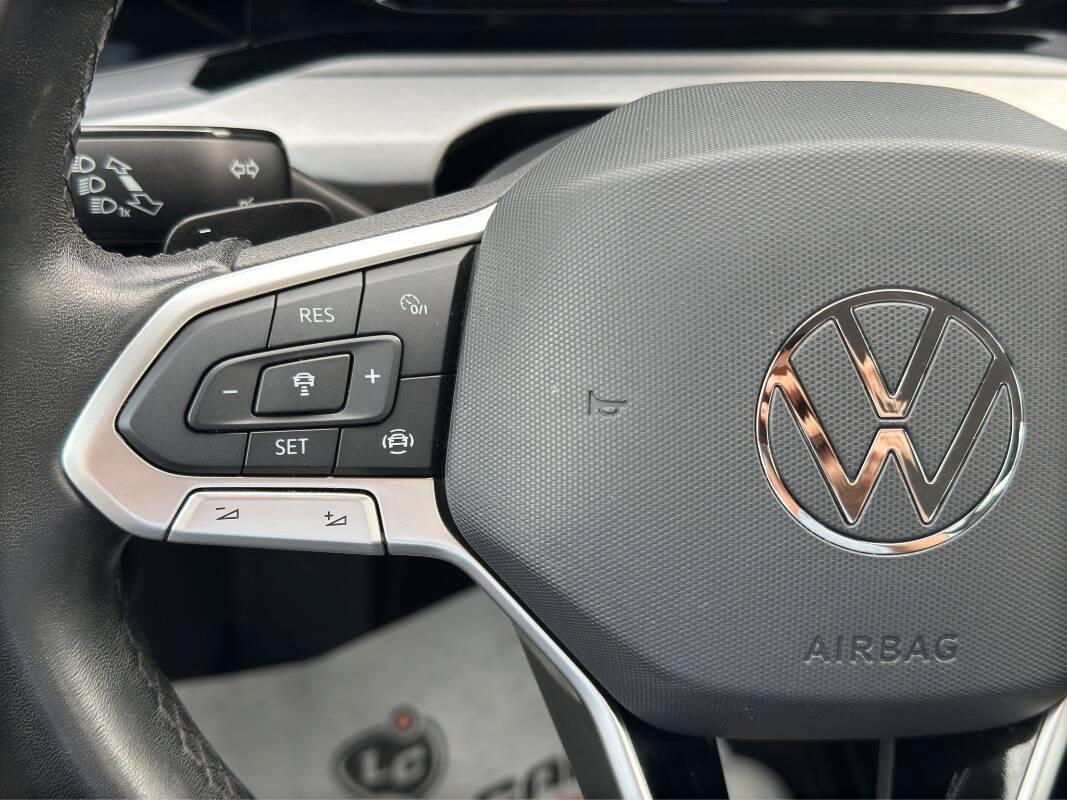 Volkswagen Golf Variant 2.0 tdi Life 115cv AUTOM e CarPlay