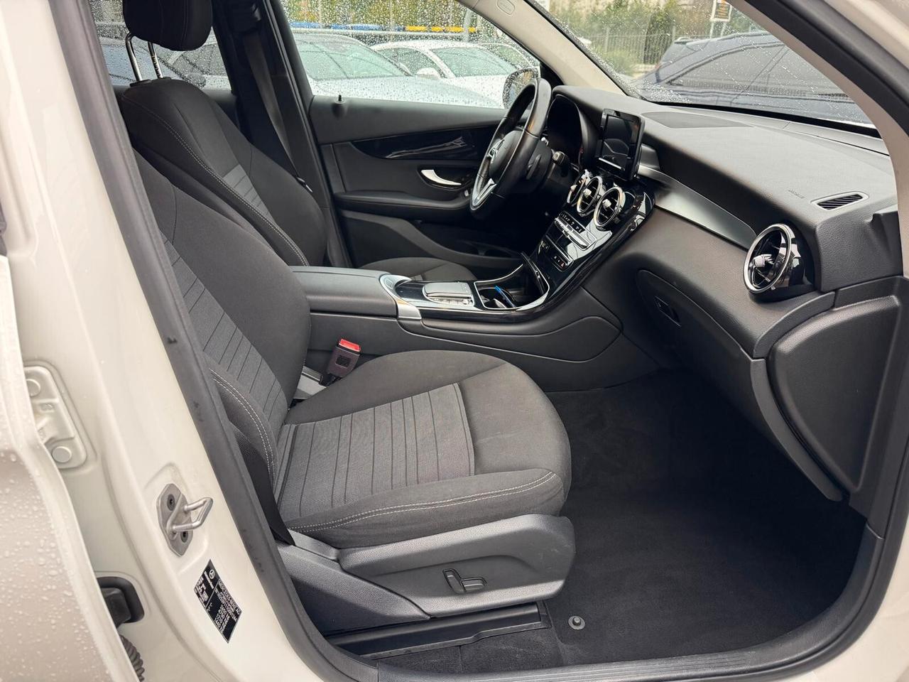 Mercedes-benz GLC 300 de 4Matic Plug-in hybrid Business